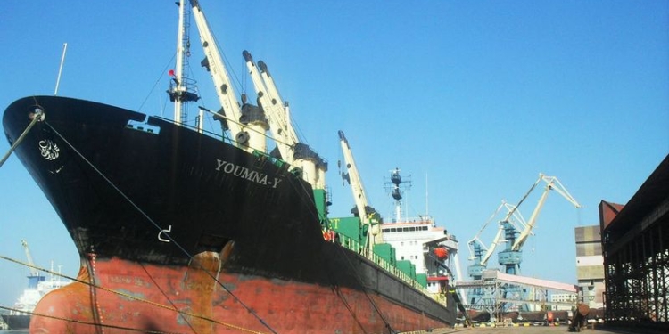 «Ника-Тера» просит Мининфраструктуры и Николаевскую ОГА вспомнить о морехозяйственном комплексе