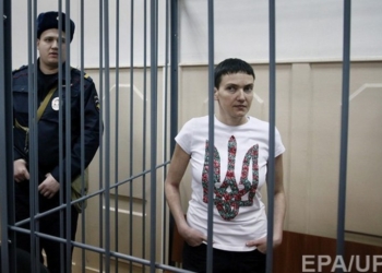 На 82-й день голодовки Надежду Савченко привезли в московский суд