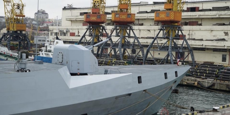 В одесском порту пришвартовался французский стелс-фрегат La Fayette