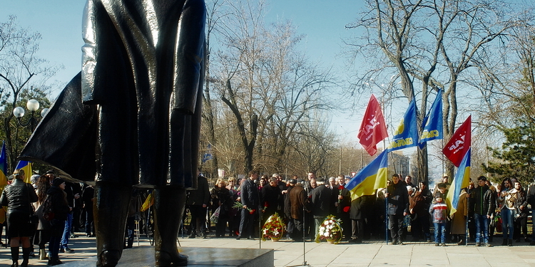 Такой современный Кобзарь: в Николаеве отметили 201-летие со дня рождения Тараса Шевченко