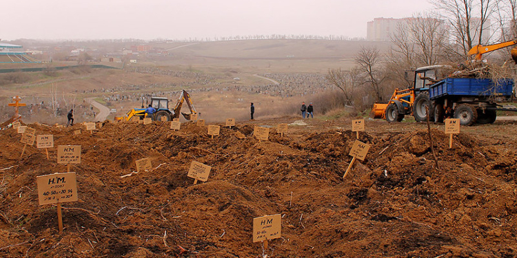 Террористы отправляют трупы в Ростов: на кладбище 500 свежих могил с “неопознанными лицами”