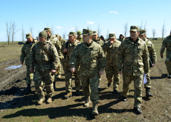 Министр обороны посетил полигон “Широкий лан” и потребовал осовременить программу обучения  бойцов