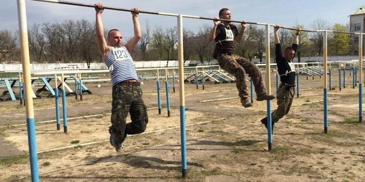 Они смогут правильно избавляться от приступов неконтролируемой агрессии: в 79-й бригаде конкурс в «Школу снайпера» – 2 человека на место