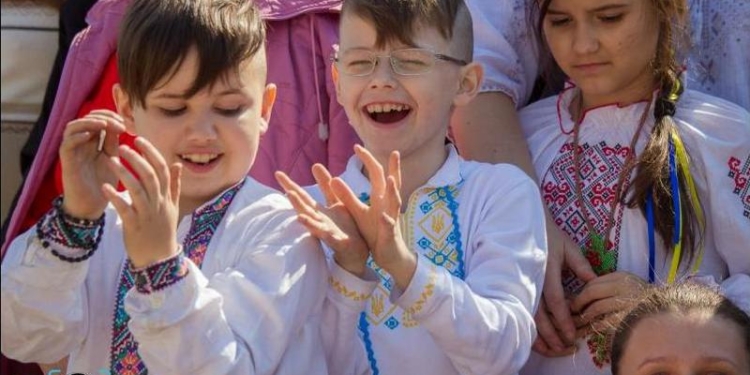 Масштабный праздник Пасхи на Хортице превратился в парад вышиванок