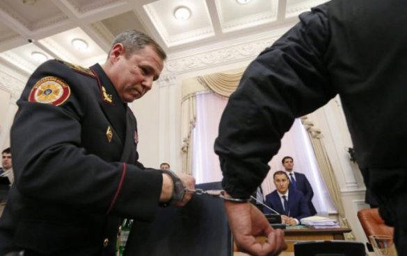 Экс-замглавы ГосЧС Стоецкий внес 1 млн. 182 тыс. гривен и вышел на свободу 1