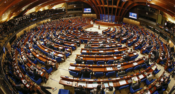 ПАСЕ перенесла обсуждение возврата голоса делегации РФ на июнь