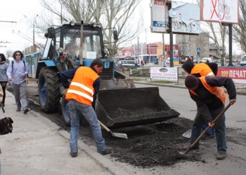 В Николаеве поставлена задача в первую очередь привести в порядок дороги на городское кладбище