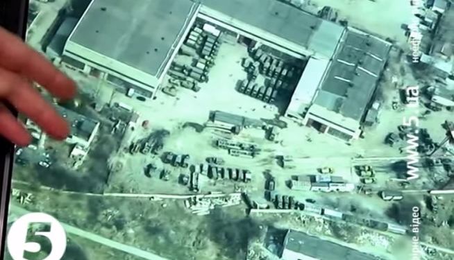 Беспилотник ВСУ зафиксировал в Донецке скопление военной техники