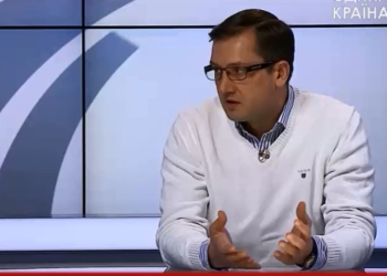 В центральном офисе Налоговой службы стоял конвейер по упаковке денег