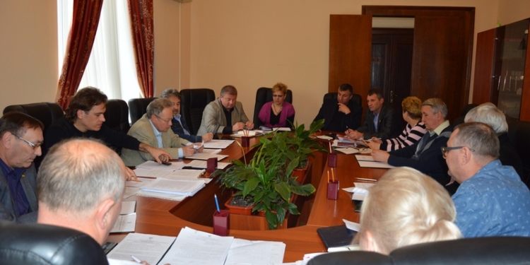 О, спорт, ты… деньги: депутат Воронов хочет отстоять площадку для воркаута в «Сердце города», а депутат Кантор – николаевский футбол