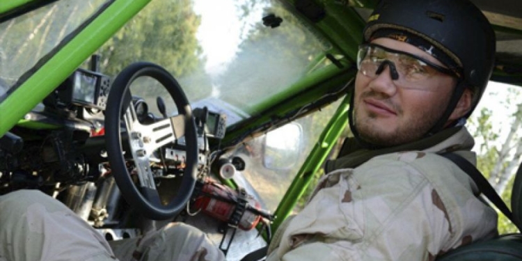 На могиле Виктора Януковича-младшего в Севастополе появилась табличка с именем