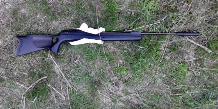 В Вознесенском районе мужик решил поохотиться на охраняемом объекте. Ружье изъято, в отношении охотника проводятся следственные действия