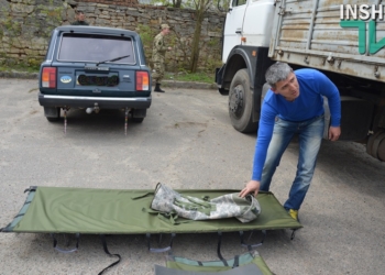 Походное ложе для морпехов: николаевские волонтеры передали нашим защитникам уникальные раскладушки