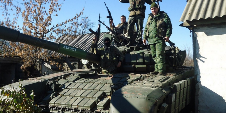 Ситуация в зоне АТО напряженная, зафиксированы российские вертолеты. Карта