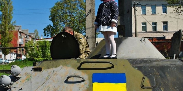 Николаевский морпорт отремонтировал для наших морпехов БТР