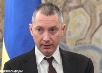 Глава Администрации президента Борис Ложкин – о декоммунизации, войне, мире и олигархах