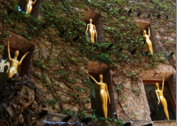 Картины Дали, Пикассо, Кандинского, Бовкуна, Сенченко и др. теперь госсобственность Украины и будут переданы в музей