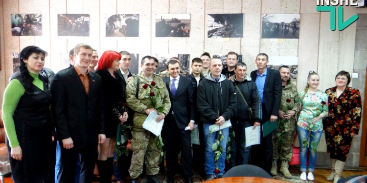 Девятнадцать бойцов Николаевской 79-ки получили по 2 гектара земли за службу Родине