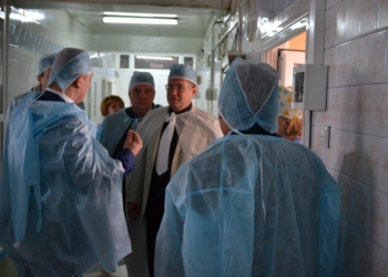 Две больницы Николаева получили европейские реанимационные кровати