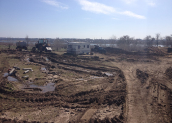 Милиция задержала песчаных браконьеров возле Коларово. Пока три машины