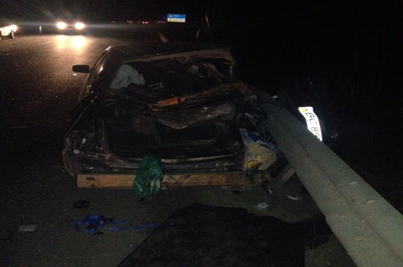 На Львовщине столкнулись легковушка и автобус: пострадали десять человек