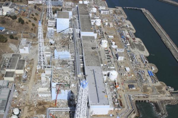 На АЭС "Фукусима-1" произошла утечка радиоактивной воды 1