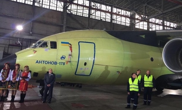 На госпредприятии “Антонов” представили новый самолет