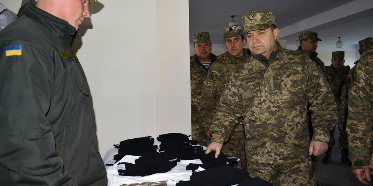 Министр обороны посетил полигон “Широкий лан” и потребовал осовременить программу обучения  бойцов