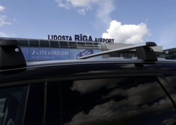 Рижский аэропорт отменил все рейсы: угроза взрыва