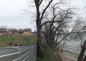 Незаконное решение Николаевского горсовета отменено – кусочек берега в «Леваневцах» суд вернул городской общине