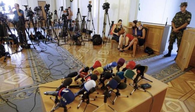 ИМИ зафиксировал около тысячи нарушений прав журналистов за прошедший год