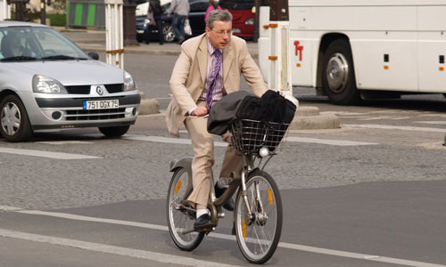 Французская полиция подозревает сотрудника российского посольства в масштабной торговле ворованными велосипедами