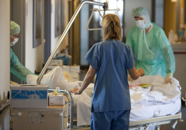 В Одессе у 19 больных и одного умершего выявлен вирус H1N1 1