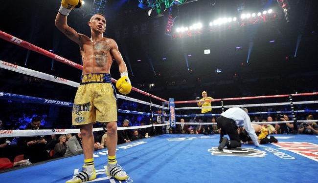 Ломаченко победил Родригеса и защитил пояс WBO