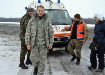 “Правый сектор” 5 суток незаконно удерживает в яме 4 волонтеров-медиков