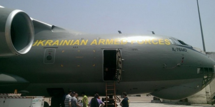 Из Непала украинцев все-таки заберет самолет Минобороны. Но другой?