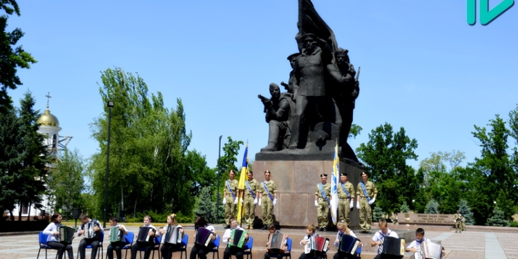 В Николаеве отметили 100-летие со дня рождения Героя Советского Союза Константина Ольшанского