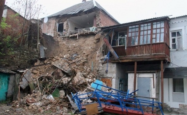 Ночью в Мелитополе обрушился жилой дом