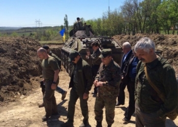 Под Горловкой открыли первую очередь фортификационных сооружений