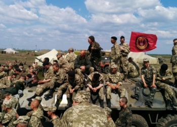 Настоящий праздник для души: морпехам на «Широком Лане» дали концерт артисты Николаевской филармонии