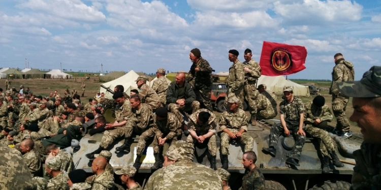 Настоящий праздник для души: морпехам на «Широком Лане» дали концерт артисты Николаевской филармонии