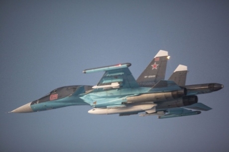 Россия перебрасывает в Крым военную авиацию 1
