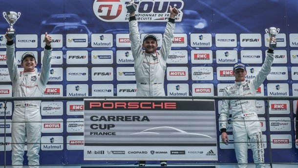 Украинский гонщик одержал историческую победу в Porsche Carrera Cup