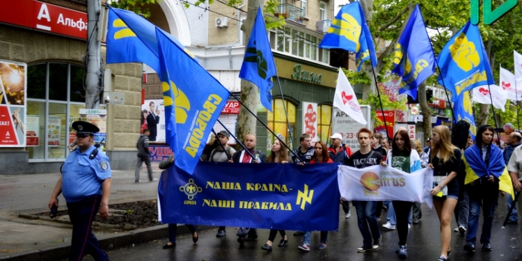 В Николаеве требовали отмены тарифов. Не коммунисты, а «Батькивщина», «Свобода» и Народный Рух