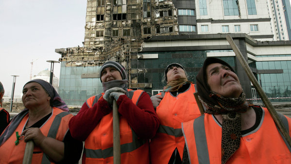 Принятый Радой закон освободит украинцев из рабства ЖЭКов, уверен Гройсман