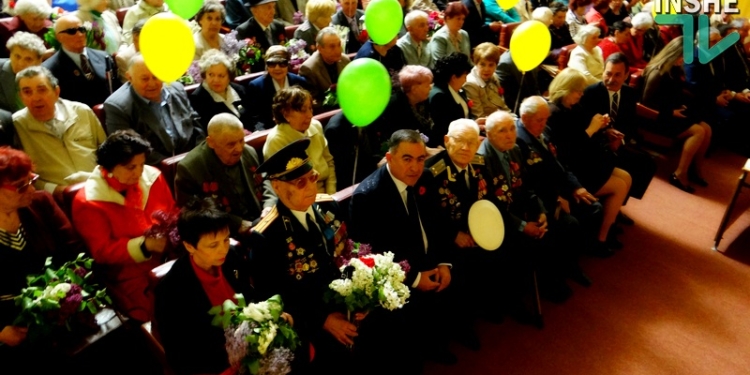 Мэр Николаева спел о ветеранах