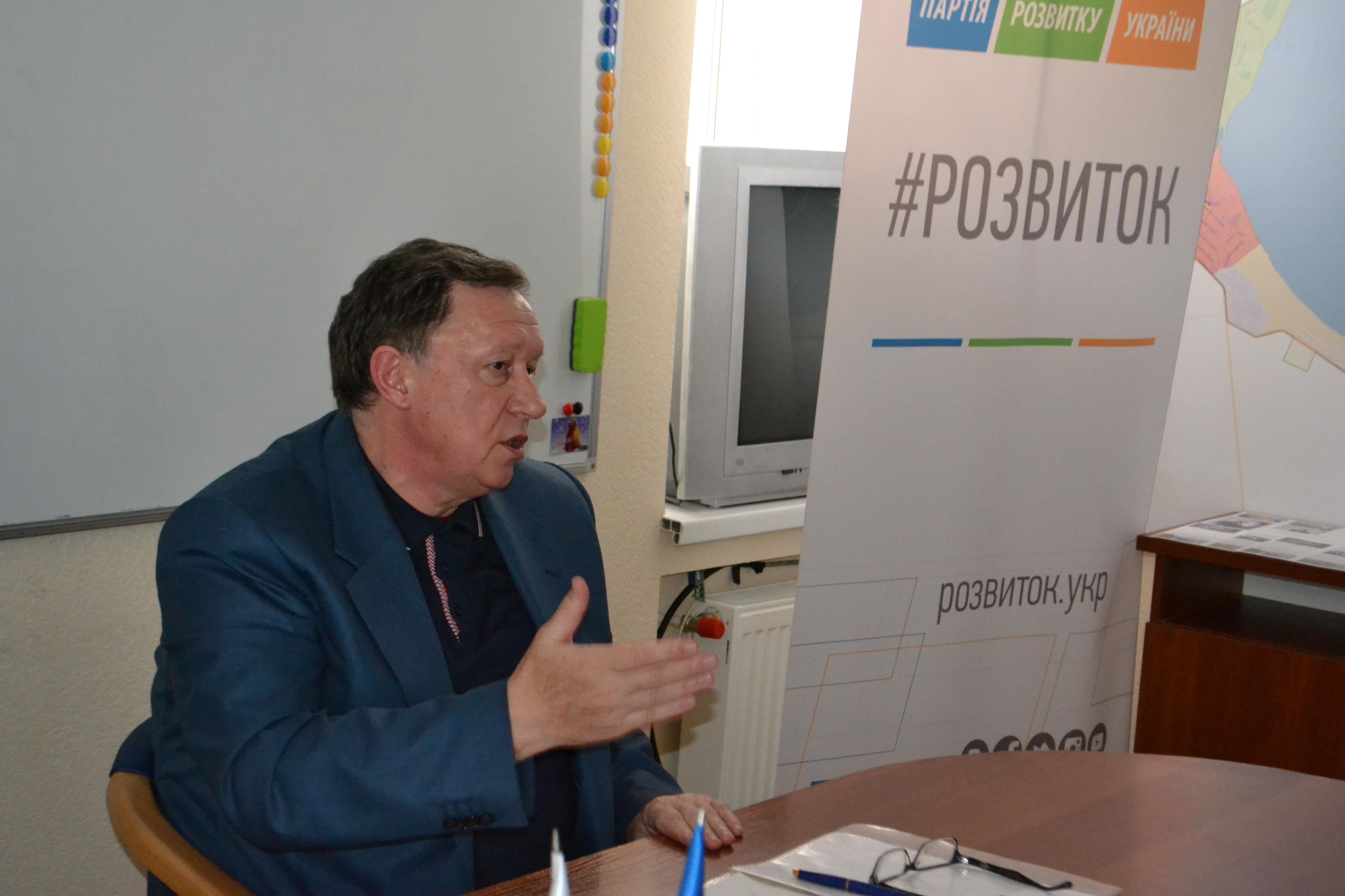 Вячеслав Рукоманов рассказал о «разводе» ПРУ с Оппозиционным блоком, о мэрских перспективах Игоря Дятлова и «умном парне» Максиме Невенчанном