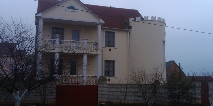 В Южноукраинске рука руку моет?