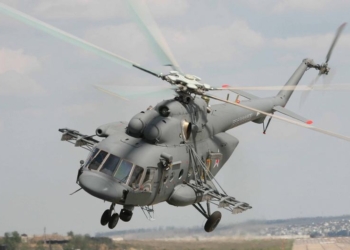 Рыщут чего-то: на Луганщине пограничники зафиксировали 8 российских Ми-8