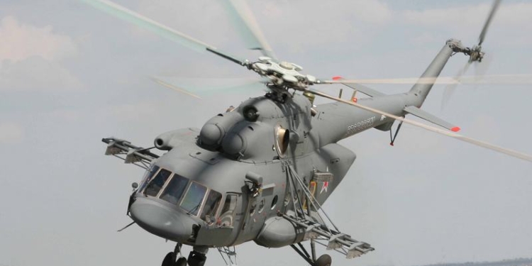 Рыщут чего-то: на Луганщине пограничники зафиксировали 8 российских Ми-8